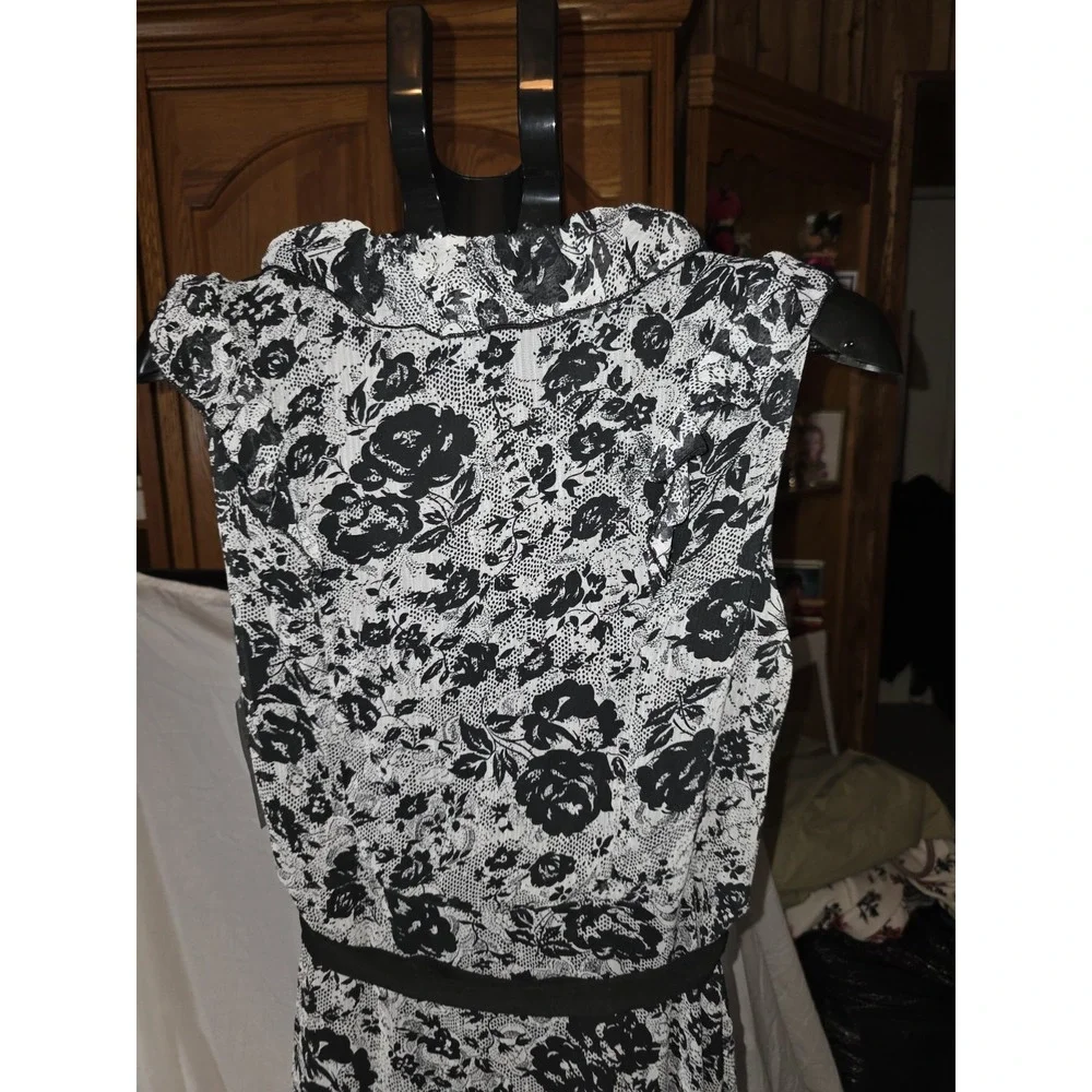 NWT AA Studio Dress,Size 12 Black & White 19